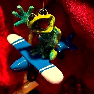 Kitty's Critters 8320 Orville Frog. Christmas ornament